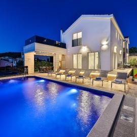 Villa Le Soleil, hotel in Rogoznica