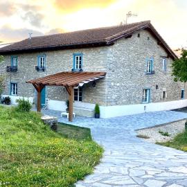 Casa Rural Ulle Gorri, hotel di Unzá