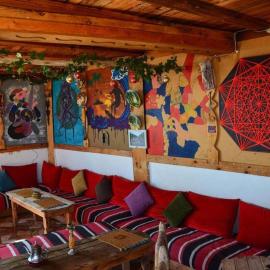 Tayought Surf House, готель у місті Тагазут