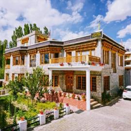 Teyser Holiday Home