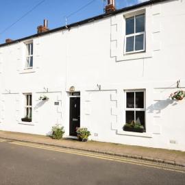 The Bakehouse, hotel in Seahouses