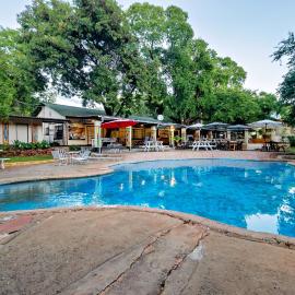 Shoestrings Backpackers Lodge Vic Falls, hotel u gradu Viktorijini vodopadi