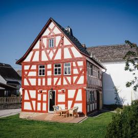 Fachwerkhaus, хотел в Rettert