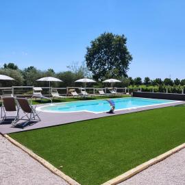 Al Benandant, hotel Cormònsban