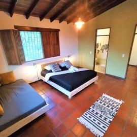 Finca Hostal Bolivar - Casa Quinta, hotel Mincában