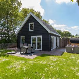 Welcome in - Vakantiewoning met grote tuin en green egg I Lepelstraat 18c Vrouwenpolder
