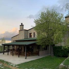 Terrae Eremis: Ristorante, Bar, B&B, hotel u gradu 'Roccamorice'