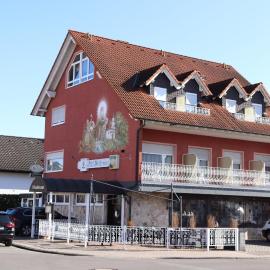 Hotel Weinhaus Wiedemann: Ginsheim şehrinde bir otel