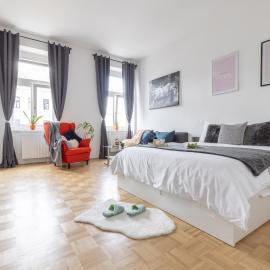 Yeshello Vienna Central Station Apartment
