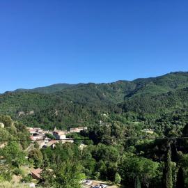 Gîte le Tour 45 m2 Cévennes Lozère, ξενοδοχείο σε Le Collet-de-Dèze
