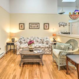 18 Mi to Crystal Mtn: Couple's Haven Near Lake, hotel a Frankfort