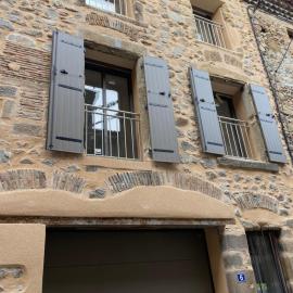 Appartements neufs avec garages dans maison de village