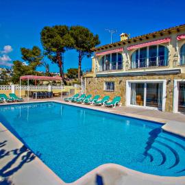 Samina - holiday home with stunning views and private pool in Benissa