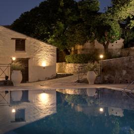Razis Apartments, hotell i Tsilivi