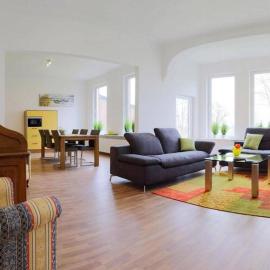 Ferienwohnung Leuchtfeuer - Hof Sinswürden, хотел в Бутадинген