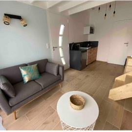 Superbe appartement climatisé entre mer et montagne, hotell i Anglet