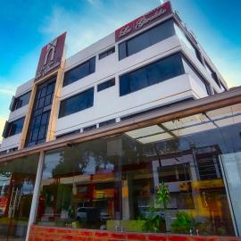 Hotel la Giralda, hotel a Ibarra