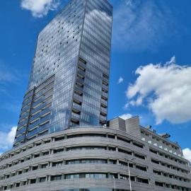 JBHotels Apartament Comfort Hanza Tower، فندق في شتتين