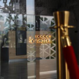 Hotel-VH, מלון בPreševo