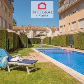 Splash Holiday Home, hotell i Calonge