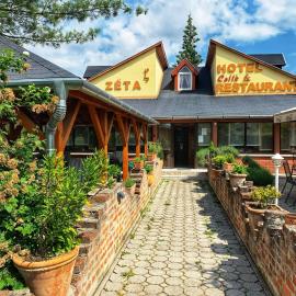 Hotel Zéta, hotell i Lenti