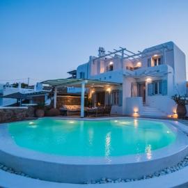 MV Serenity Villa, hotel a Ano Mera