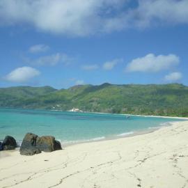 Royale Self Catering Apartments, hotel sa Anse Royale