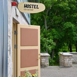 Haapsalu Kunstikooli hostel, hotel Haapsaluban