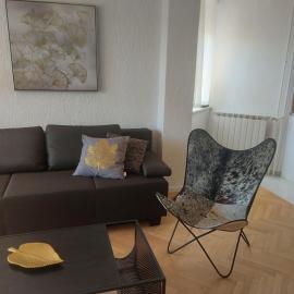 Apartments Fugosic, hotel in Punat
