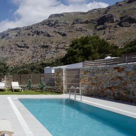 "Kedros Villa" a luxury touch by Rentado