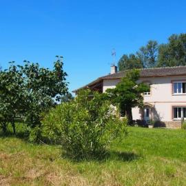 La Case à Jane, gite familial en pays tarnais, hotel din Coufouleux