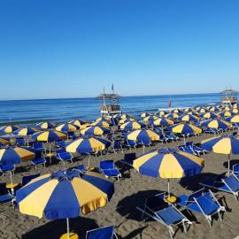 Hotel Tirreno, hotel en Latina