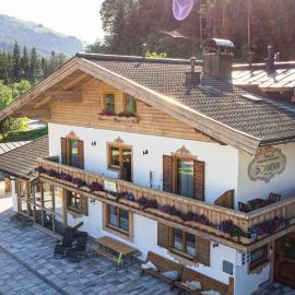 Ferienwohnungen Sonnrain 13, khách sạn ở Leogang