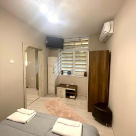 Home, hotel din Varna