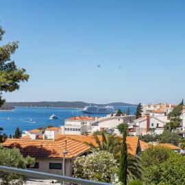 Apartments Luksa - ZF Hvar, hotel in Hvar