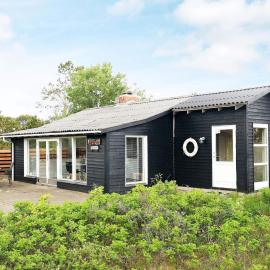 Beachfront Bliss in albaek, Hotel in Klitlund