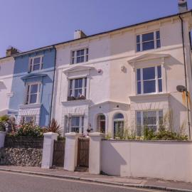 6 Gloster Terrace, Hotel in Folkestone