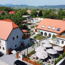 Mandilla, hotel in Köveskál