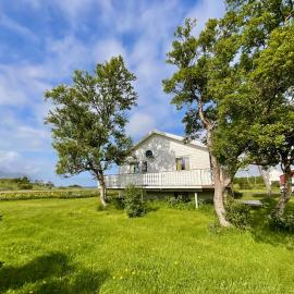 The Birch Grove House Lofoten, hotel u gradu 'Alstad'