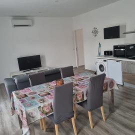 Appartement séjour , cure Cransac au 1er étage 2 nuits minimum