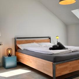 favstay Industrialstyle 2-Zimmer 60qm mit Balkon, Panarbora Fernblick, 55" TV & Netflix, 55Mbit WLAN, Parkplatz