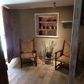 Casa Zapatero en Somontano, хотел в Salas Bajas