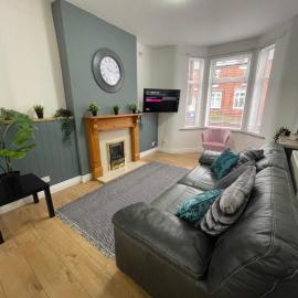 Bentley Place, hotel in Crewe