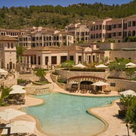 CAP VERMELL GRAND HOTEL, hotell i Canyamel