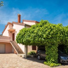 Apartment Giuliano-4 by Interhome, hotel a Frata