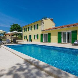 Holiday Home Villa Coriticum otium by Interhome, hotel a Kringa