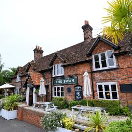 Swan, Thatcham by Marston's Inns, hotel v destinaci Thatcham