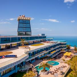 Litz Resort, hotel Kvariatiban