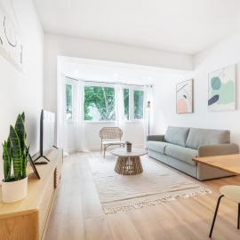 Green Apartment by Olala Homes