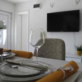 Apartment River, хотел в Klis